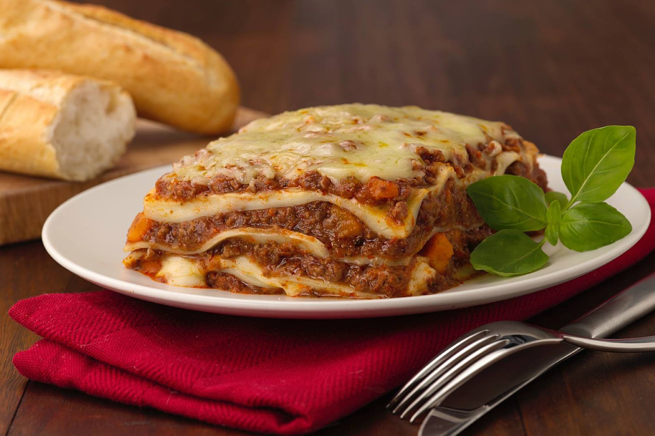 Lasagna cu carne tocată, rețetă italiană autentică